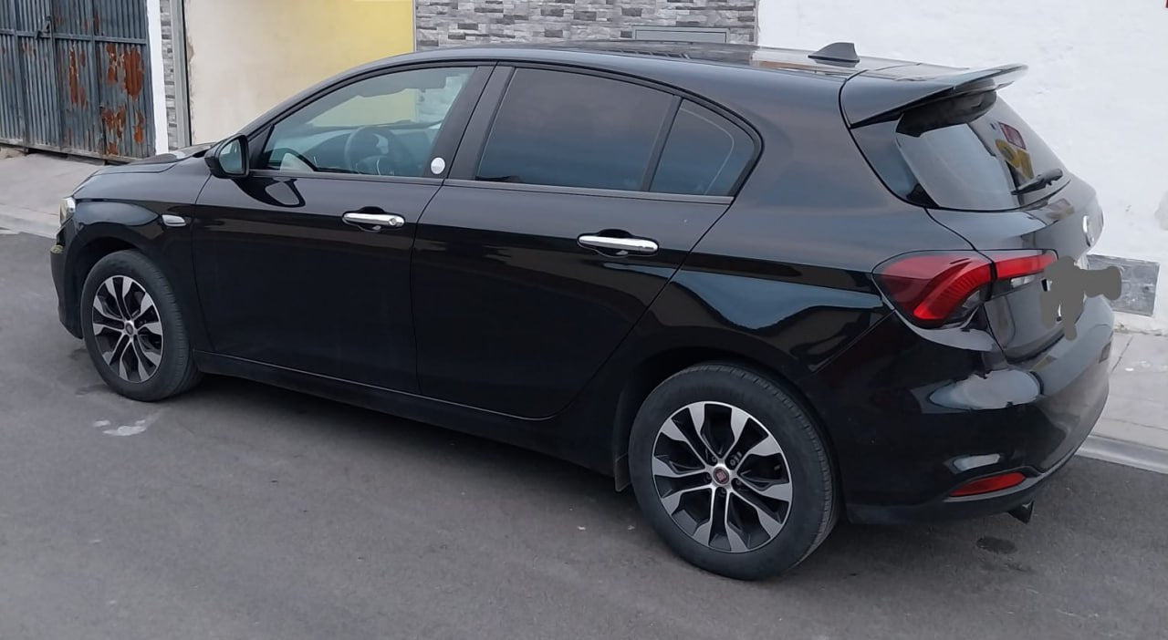 ROOF SPOILER SUITABLE FOR FIAT TIPO 2015+ SPORTY SEDAN LOOK GLOSSY BLACK 