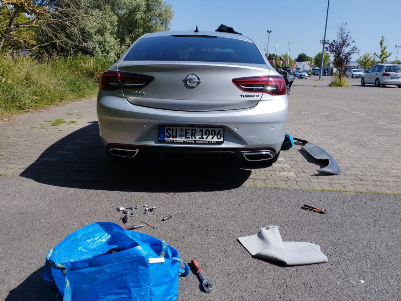✨0435 DIFFUSORE POSTERIORE ADATTO PER OPEL INSIGNIA B 2018+ LOOK NERO LUCIDO✨