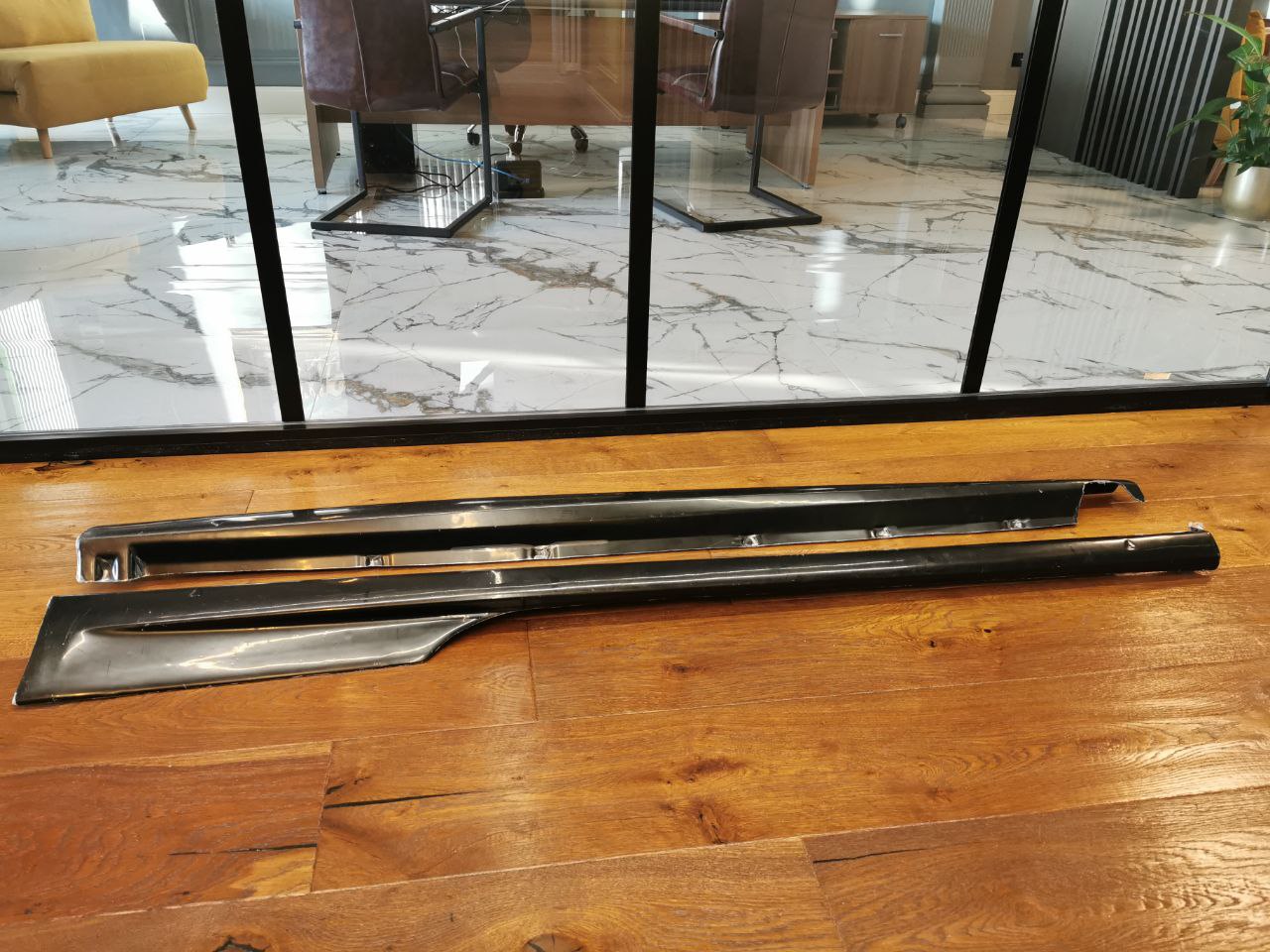 SKIRTS SUITABLE FOR AUDI A1 2010+ LOOK S1 GLOSSY BLACK 