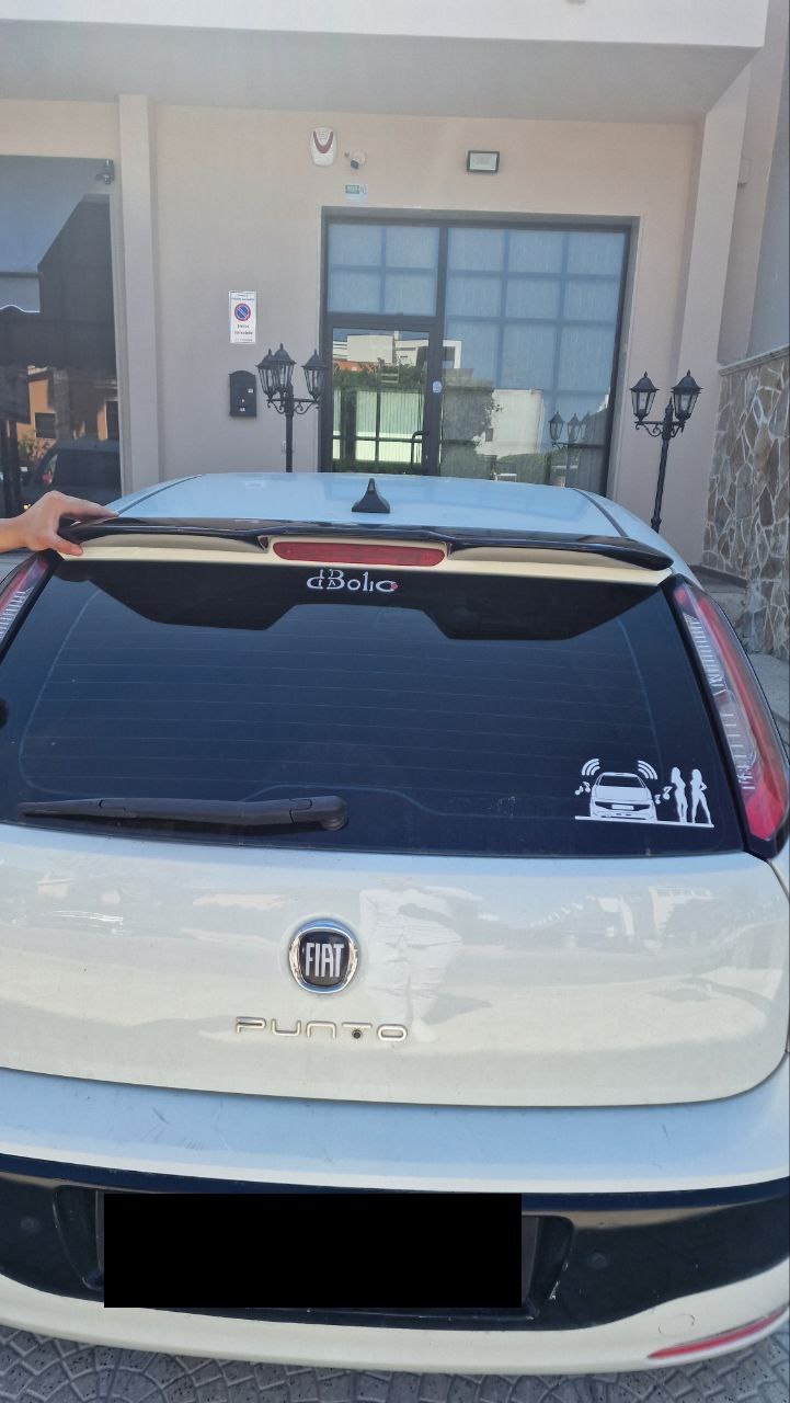 FIAT GRANDE PUNTO PUNTO EVO SPOILER SUL TETTO ALETTONE SPORTIVO NERO LUCIDO 0268