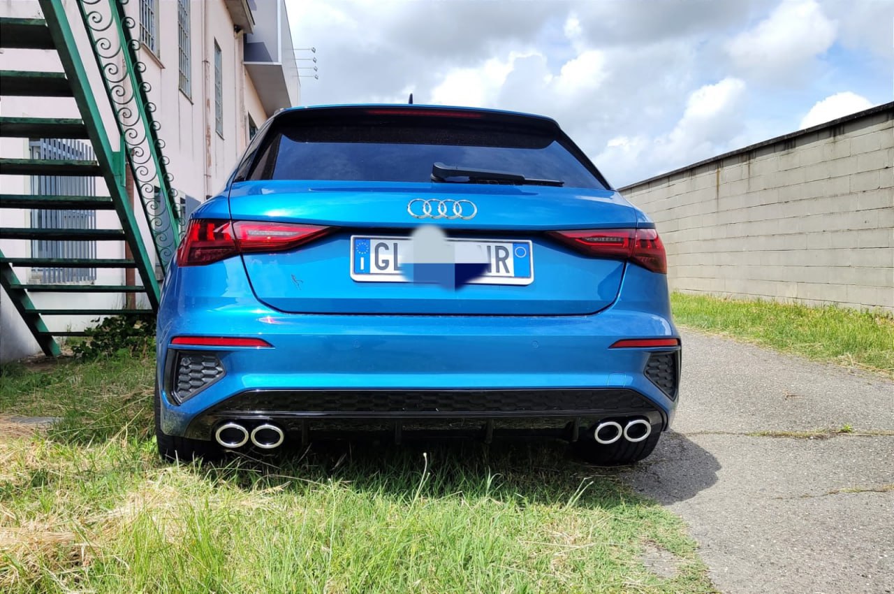 DIFFUSORE A3 8Y 2020+ SPORTBACK LOOK S3 PER PARAURTI SLINE