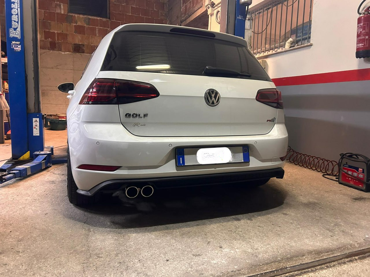 DIFFUSORE SOTTO PARAURTI VW GOLF VII 7.5 DAL 2017+ ESTRATTORE POSTERIORE GTI GTD