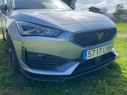 SPLITTER ADATTO PER SEAT CUPRA LEON 2020+ DESIGN SPORTIVO LOOK NERO LUCIDO