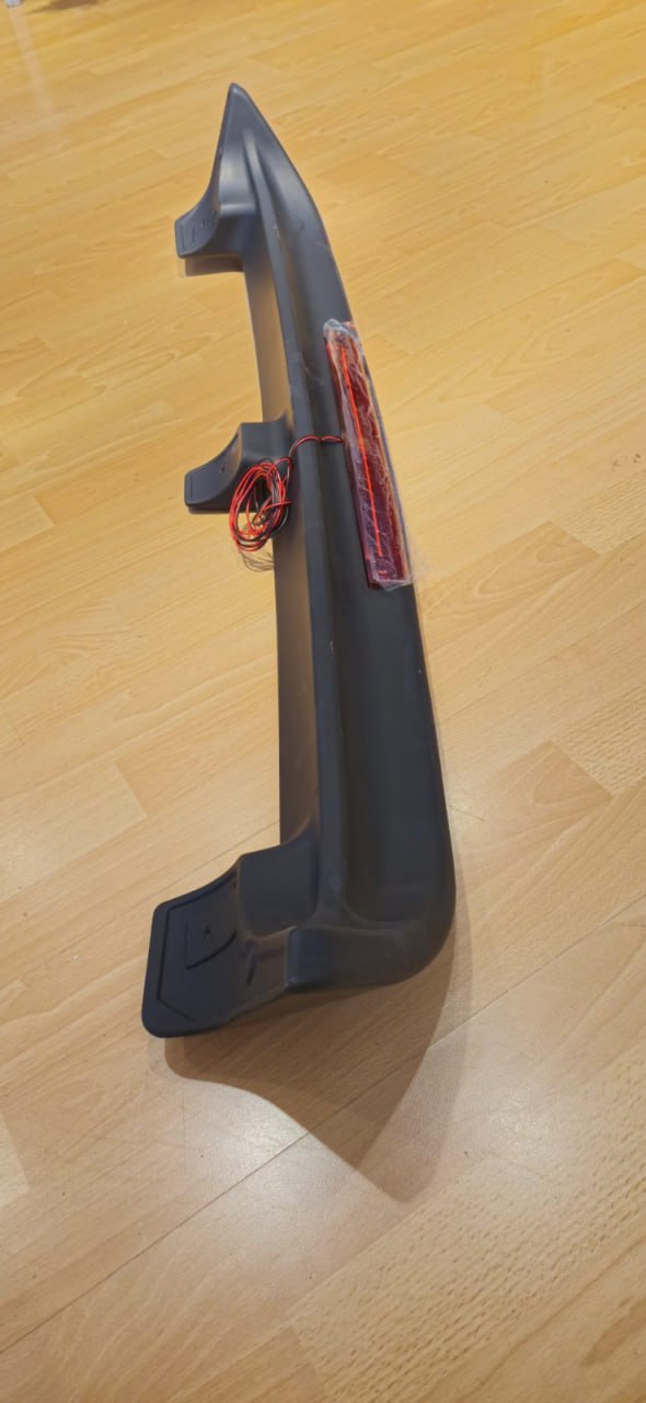 SPOILER POSTERIORE ADATTO PER MITSUBISHI PAJERO SPORT 2006-2015 TUNING