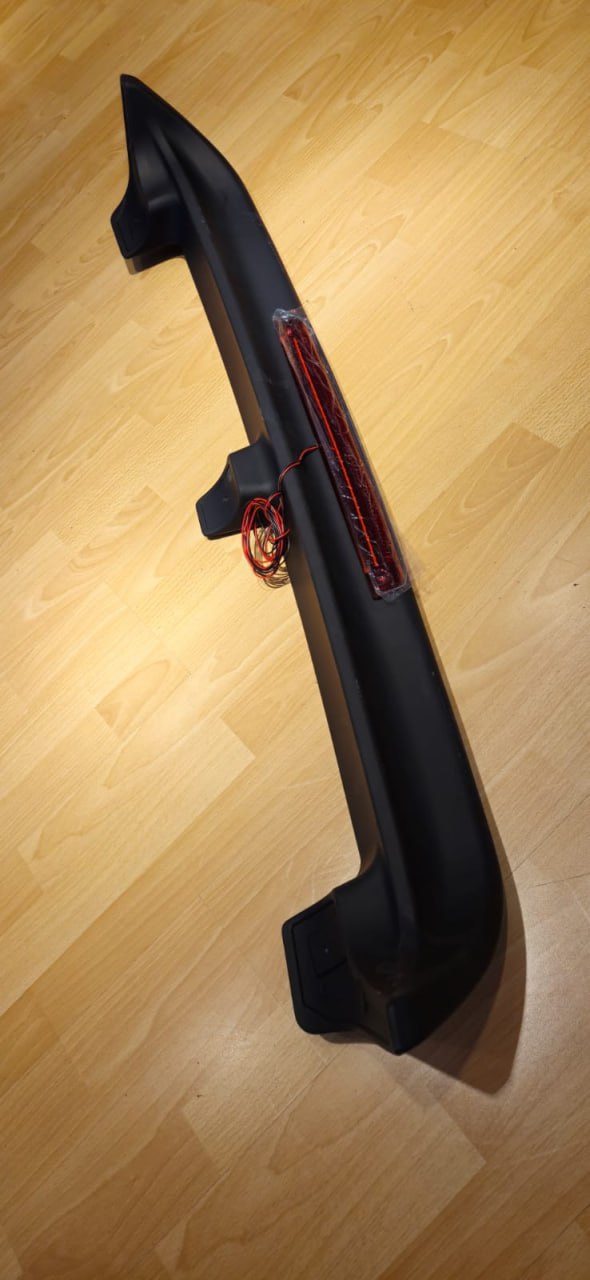 SPOILER POSTERIORE ADATTO PER MITSUBISHI PAJERO SPORT 2006-2015 TUNING