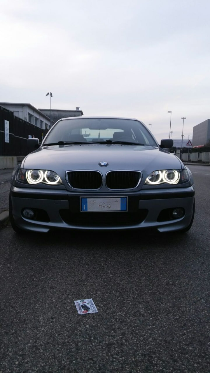 Fari anteriori Bmw e46 angel eyes Bianchi led berlina + station 01-05