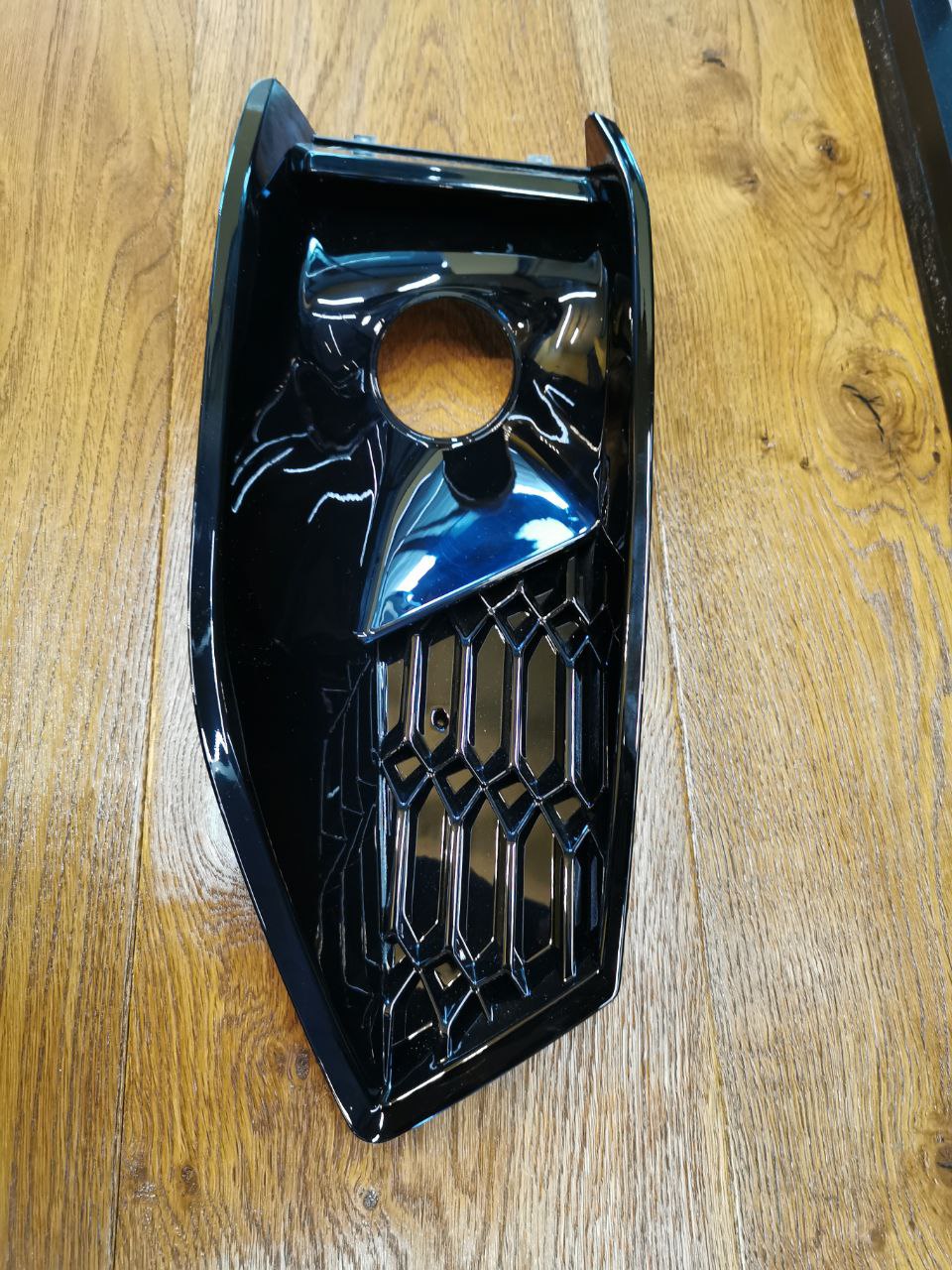 FOG LIGHT GRILLS A4 B9 2020+ STANDARD RS4 LOOK