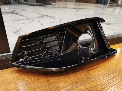 FOG LIGHT GRILLS A4 B9 2020+ STANDARD RS4 LOOK