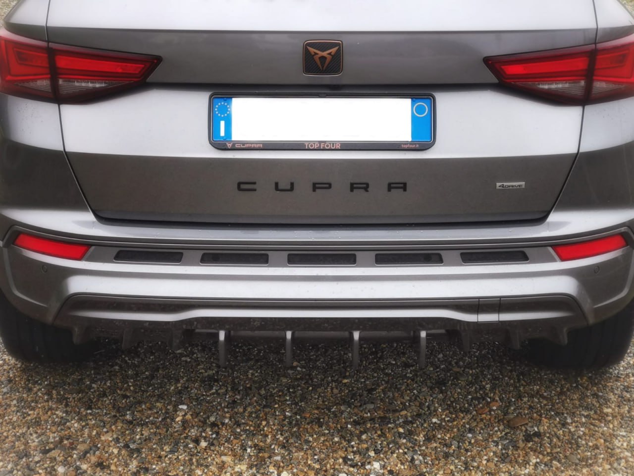 DIFFUSORE ADATTO PER CUPRA ATECA MK1 2018-2021 NERO LUCIDO LOOK SPORTIVO