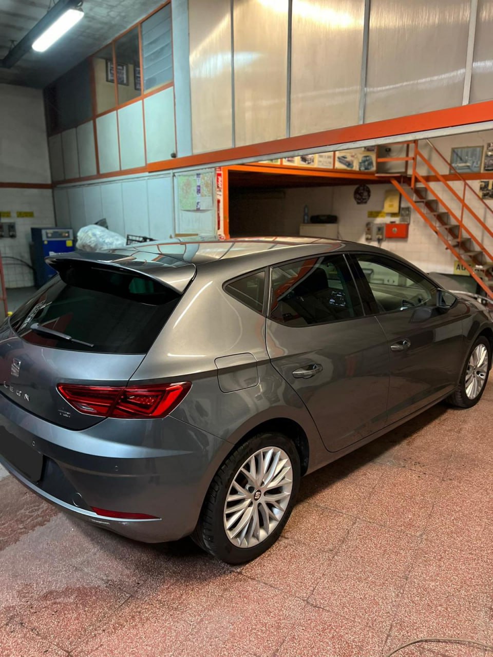 SPOILER SUL TETTO SEAT LEON 5F 5 PORTE 2012-2020  POSTERIORE CUPRA R300 LOOK