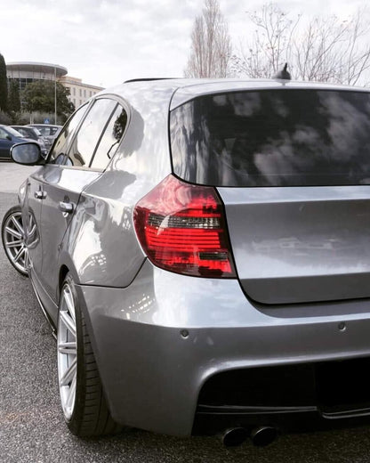 Sotto minigonne adatto per bmw e87 e88 e82 nero lucido