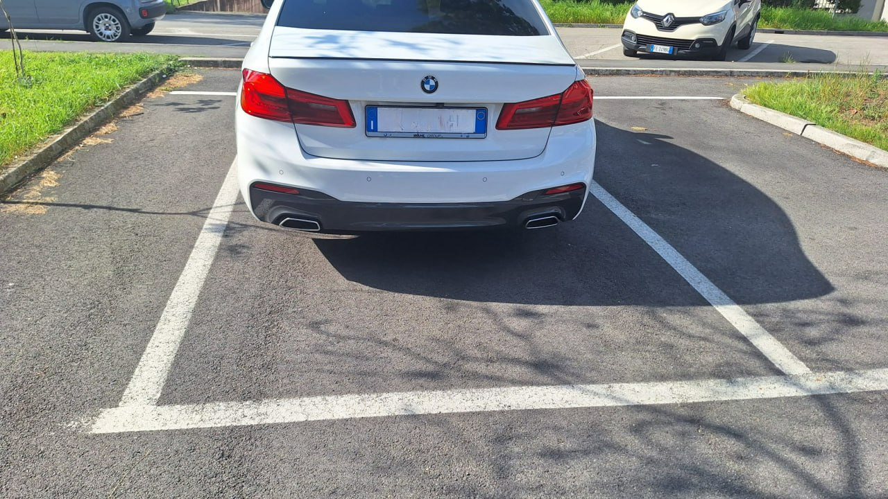 SPOILER ADATTO PER BMW SERIE 5 G30 2017+ LOOK MSPORT NERO LUCIDO DESIGN SPORTIVO