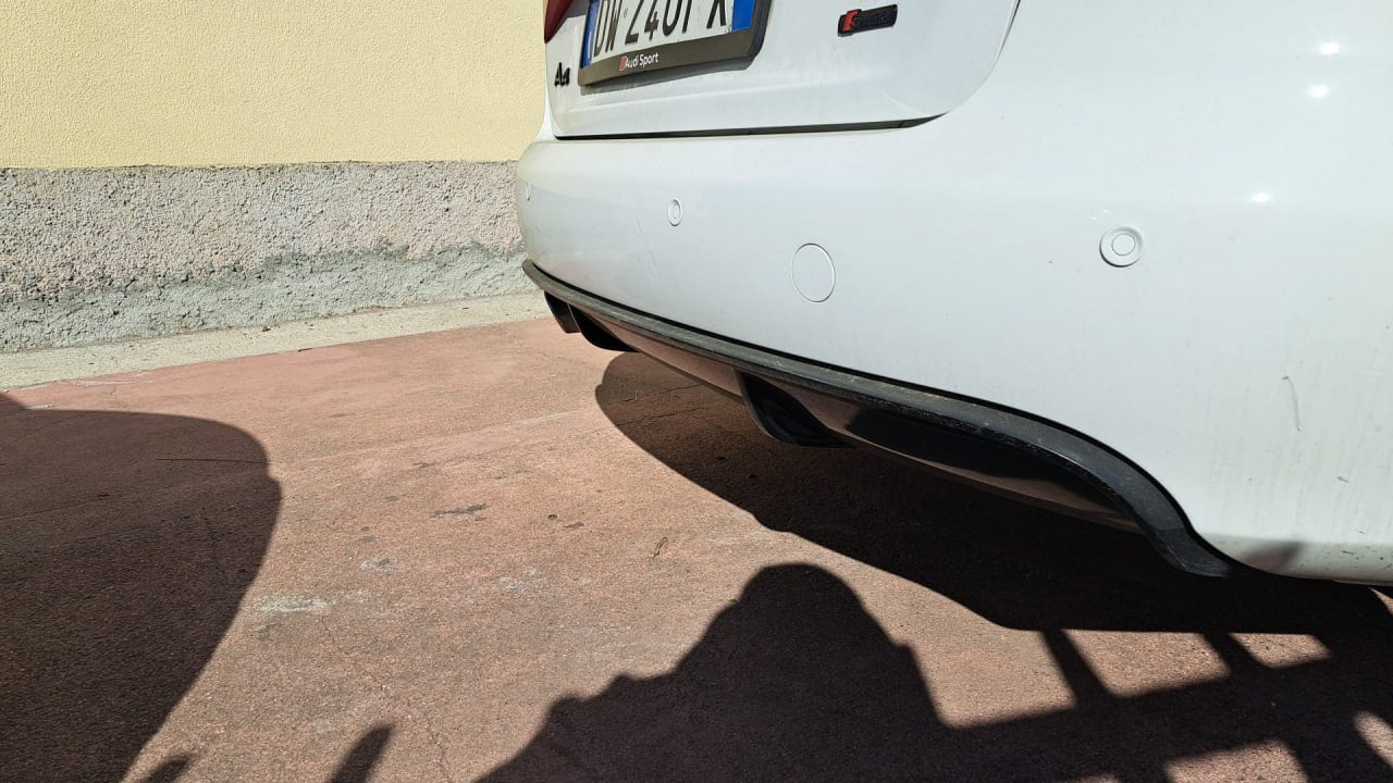 Diffusore paraurti posteriore design AUDI A4 B8 8K 2007-2012 S4 RS4