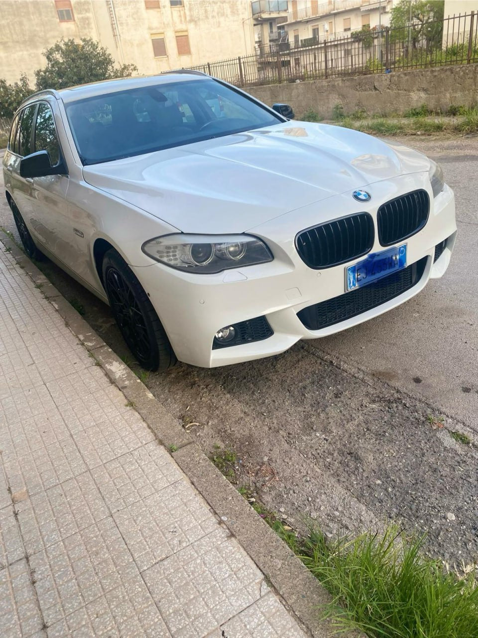 Paraurti anteriore per BMW serie 5 F10 F11 M-Tech 10-13 (PROMO)