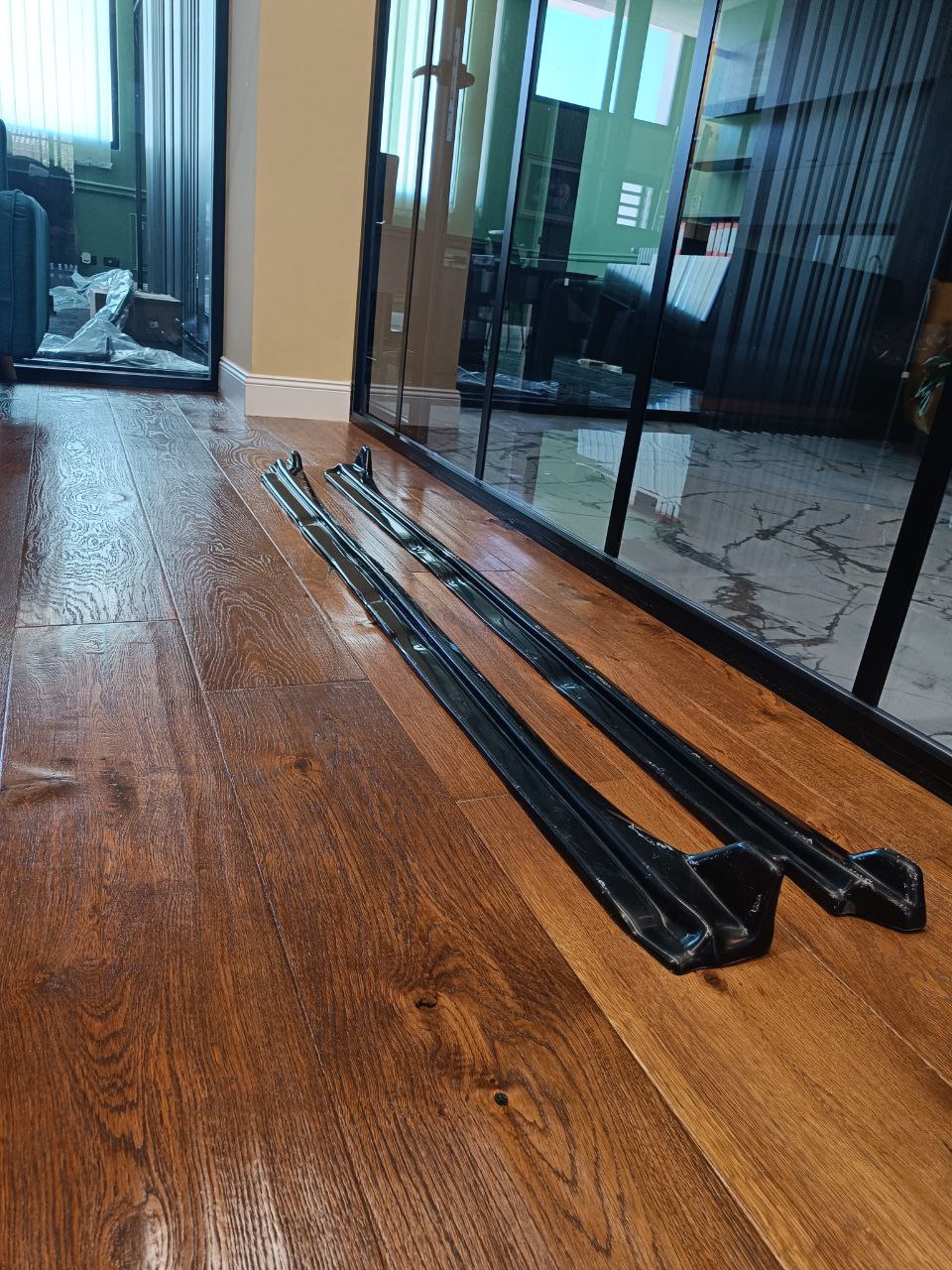 ART. 1808 SOTTO MINIGONNE CUPRA FORMENTOR 2020+ CUSTOM SE NERO LUCIDO