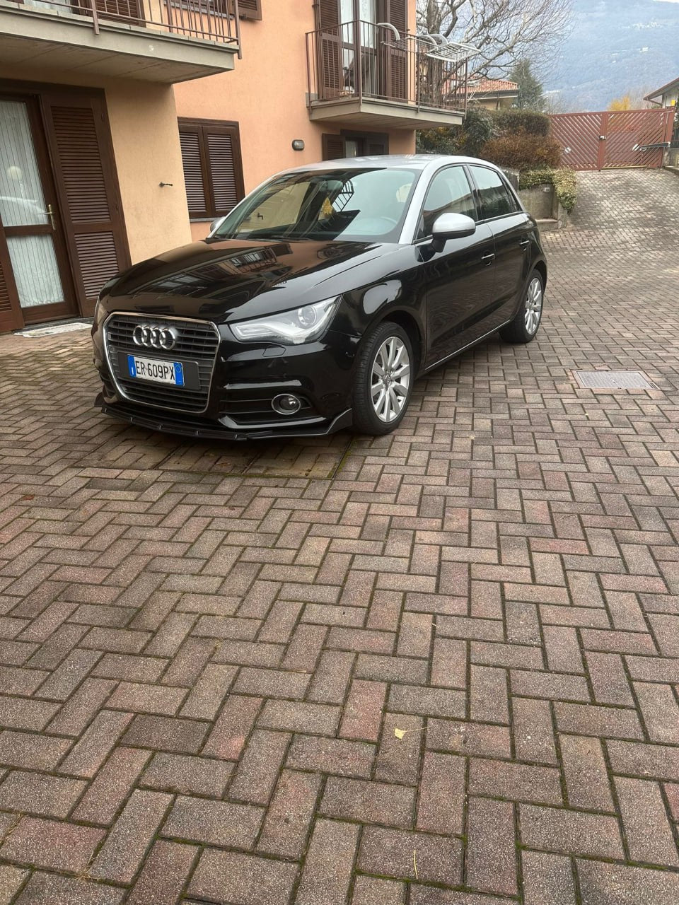 AUDI A3 8V SPORTBACK RS3 2016+ FRONT BUMPER SPLITTER GLOSS BLACK RS LOOK