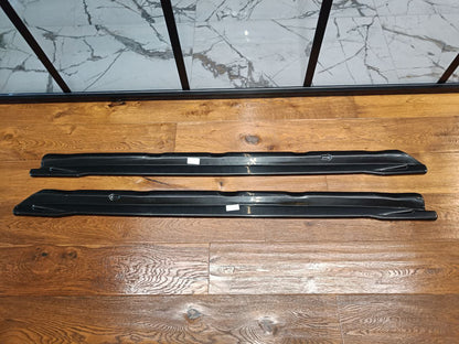 UNDER SKIRTS SUITABLE FOR ASTRA L 2020+ R GLOSSY BLACK