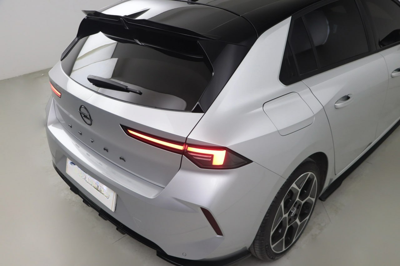 SPOILER ASTRA L 2020+ ADATTO PER RS NERO LUCIDO