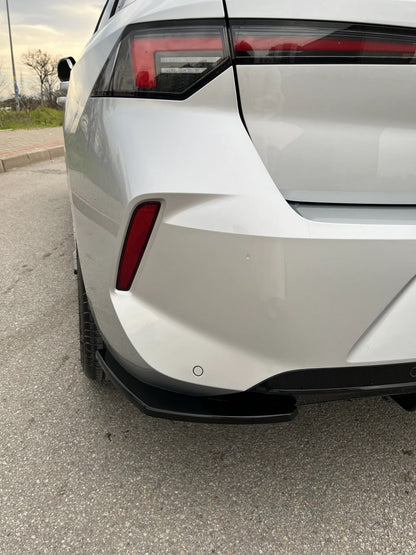 FLAP DIFFUSORE ADATTO PER ASTRA L 2020+ STANDARD NERO LUCIDO