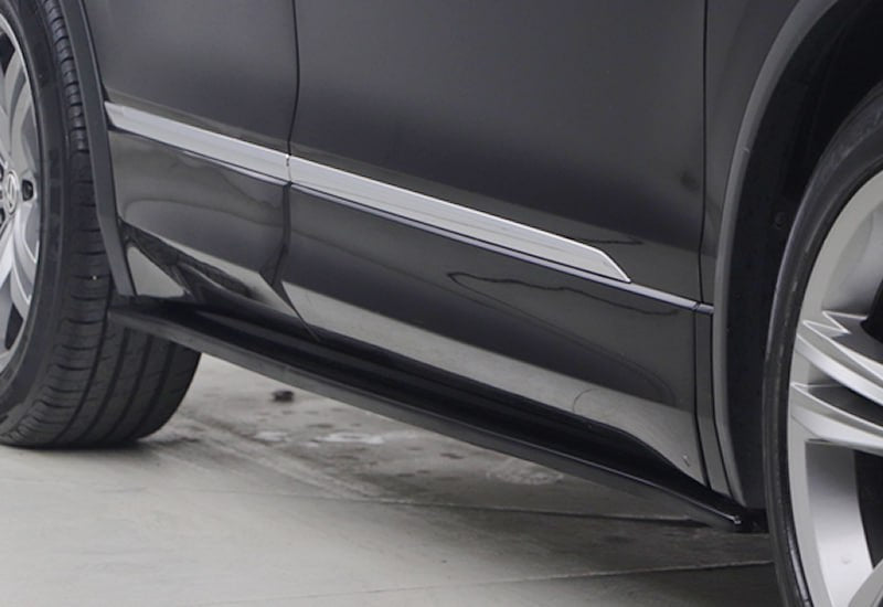 Sotto minigonne nero lucido adatto per VW Tiguan Mk2 2016+