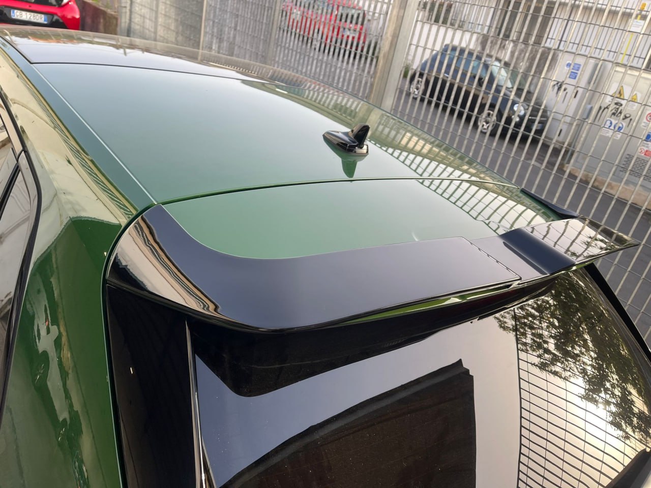 SPOILER ADATTO PER AUDI A3 8Y 2020+ LOOK NERO LUCIDO DESIGN SPORTIVO