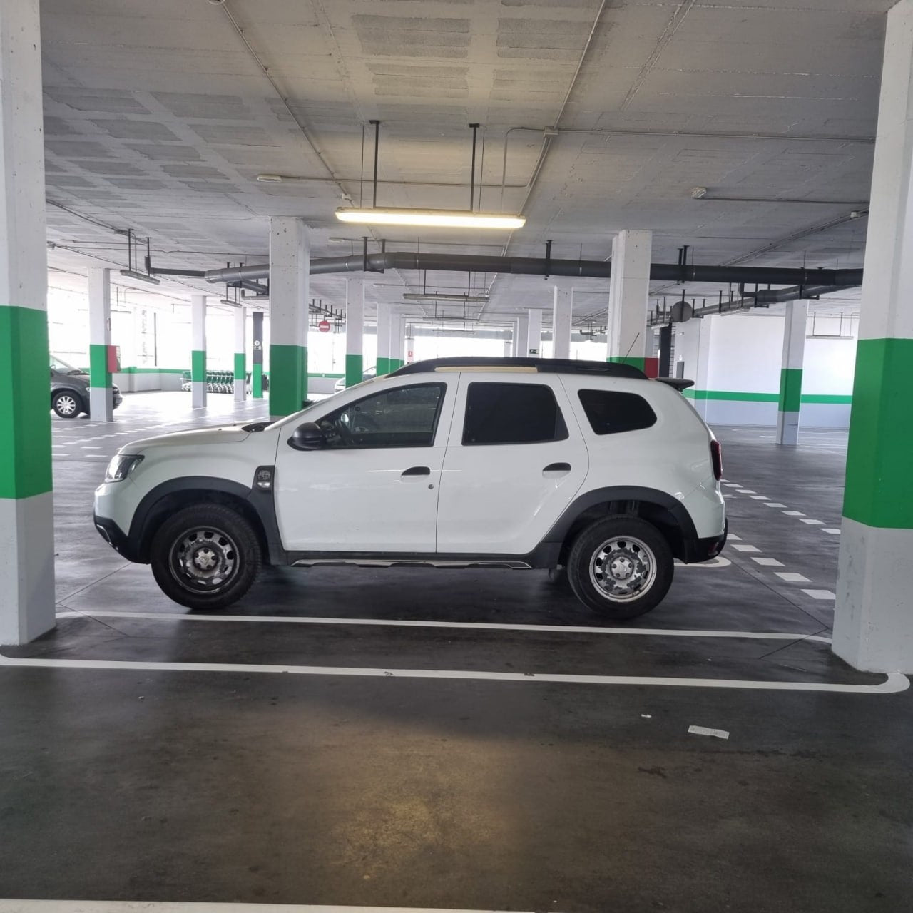 SPOILER TETTO ADATTO PER DACIA DUSTER 2 II 2018+ LOOK SAFARI DESIGN NERO LUCIDO