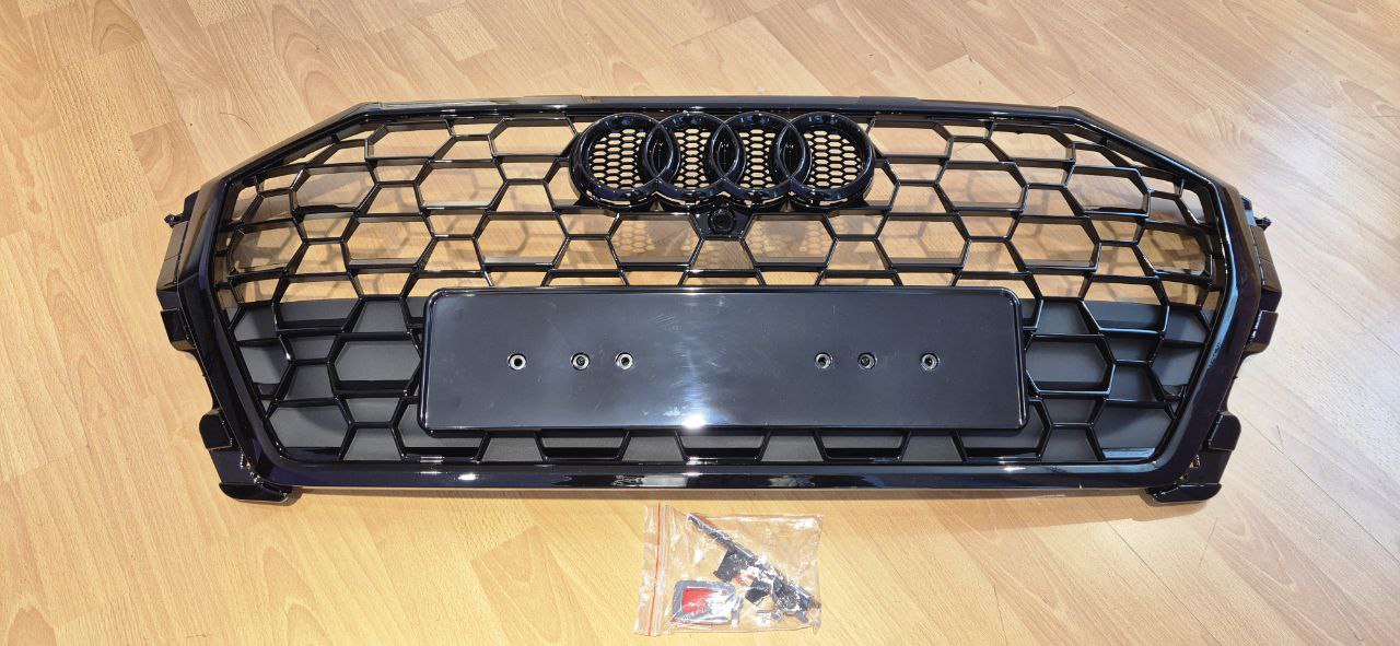 GRILLE SUITABLE FOR Q3 2019+ RSQ3 LOOK GLOSSY BLACK