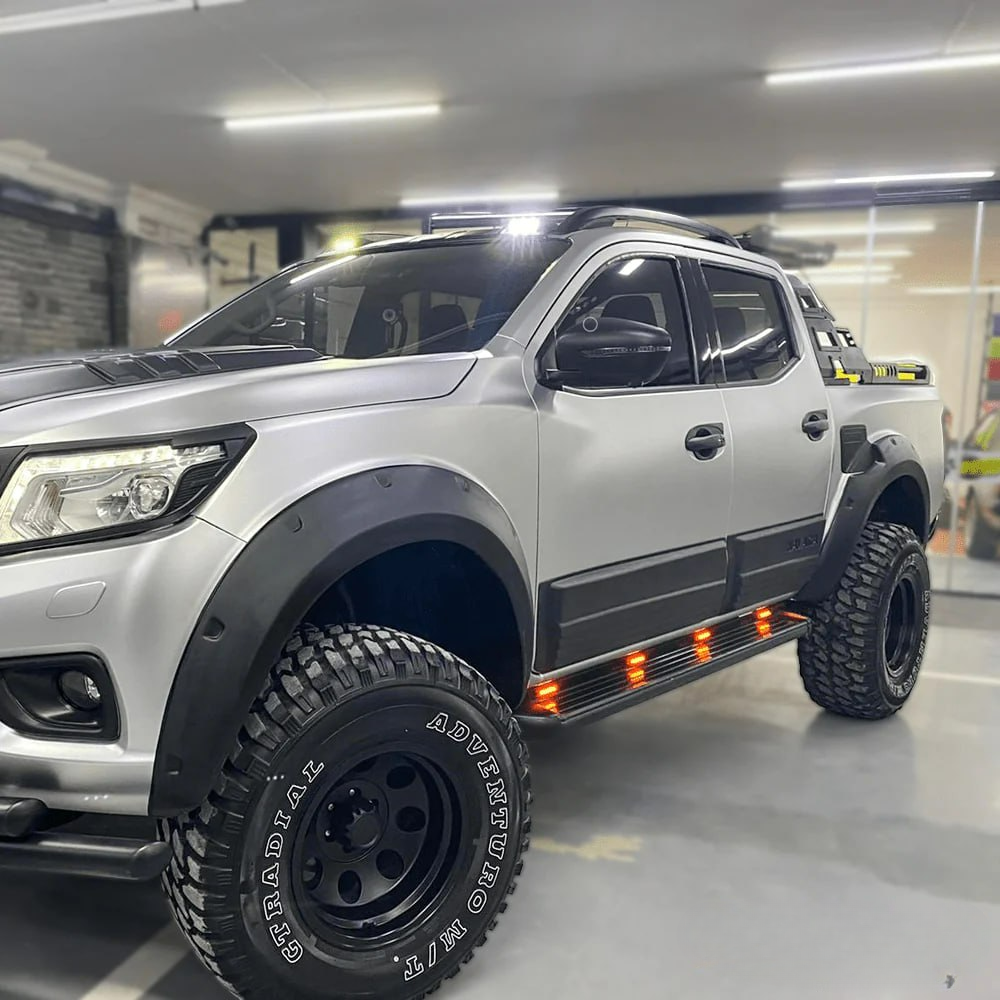 PARAFANGHI NAVARA ADATTO PER NP300 (D23) 2014-2017 NERO OPACO (NO ADBLUE)