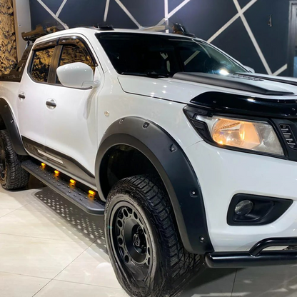 PARAFANGHI NAVARA ADATTO PER NP300 (D23) 2014-2017 NERO OPACO (NO ADBLUE)