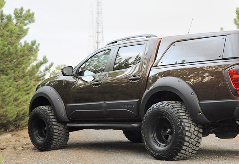 PARAFANGHI NAVARA ADATTO PER NP300 (D23) 2014-2017 NERO OPACO (NO ADBLUE)