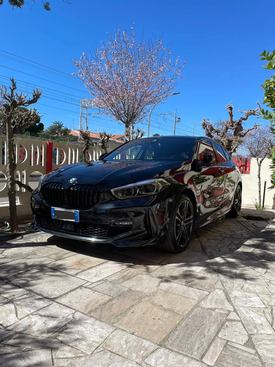 RADIATOR GRILLE KIDNEY GRILLE GLOSS BLACK SINGLE BRIDGE FOR BMW 1 SERIES F40 5