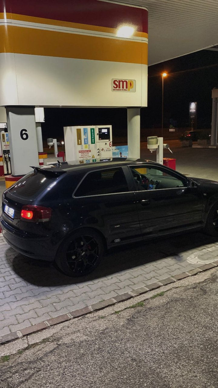 ALETTONE SUL TETTO RS3 - AUDI A3 8P 3 PORTE 03-12 SPOILER POSTERIORE IN ABS