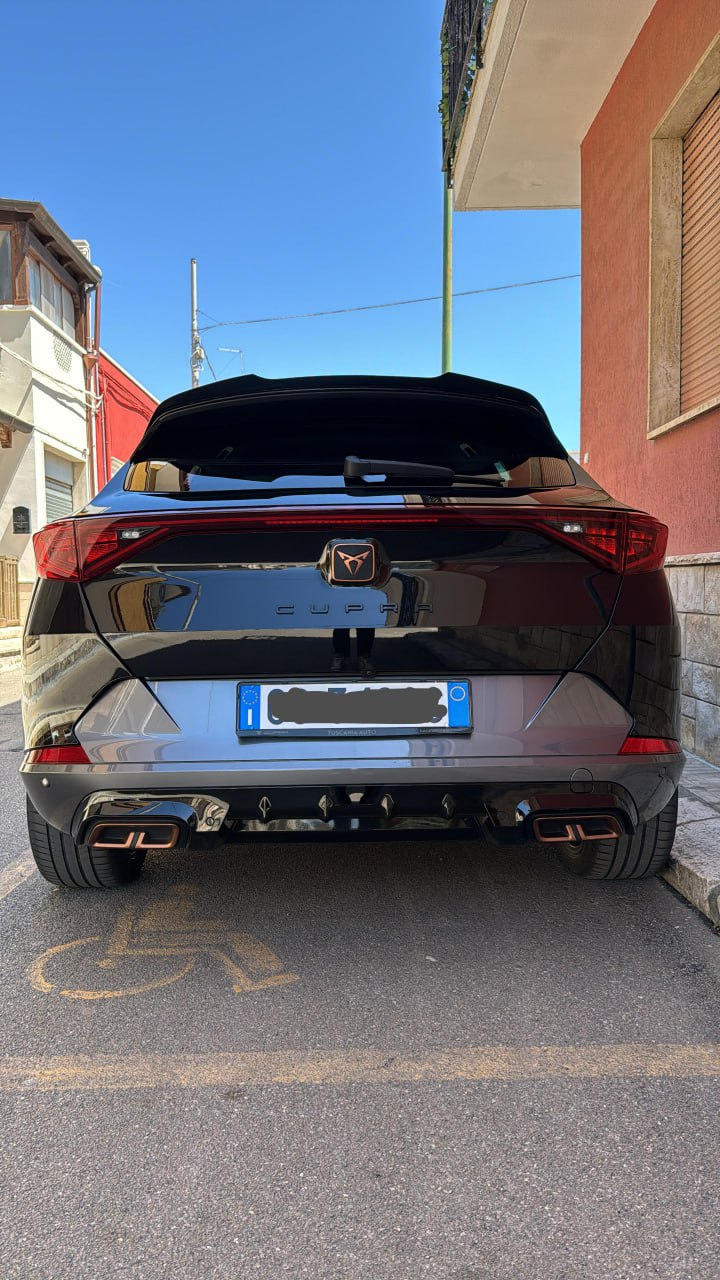 ADDITIONAL WING SUITABLE FOR CUPRA FORMENTOR 2020+ GLOSSY BLACK SPORTY LOOK 1436