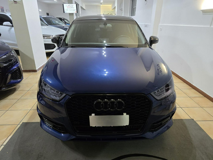 GRIGLIA ANTERIORE LOOK RS1 PER AUDI A1 8X 2016-2018 NERO LUCIDO QUATTRO