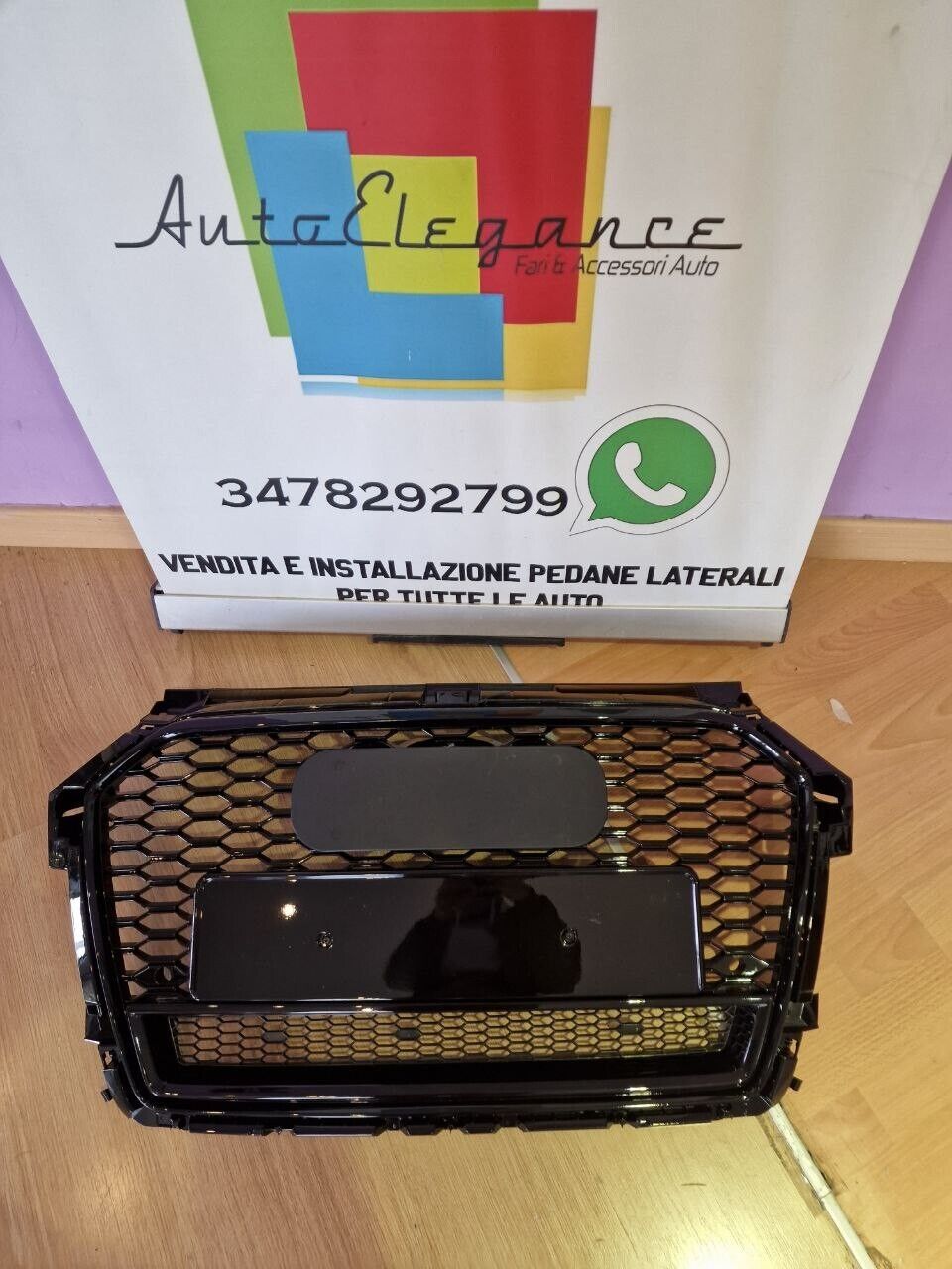 ART. 0966  GRIGLIA AUDI A1 8X LIFT 2016-2018 LOOK RS1 QUATTRO NERO LUCIDO