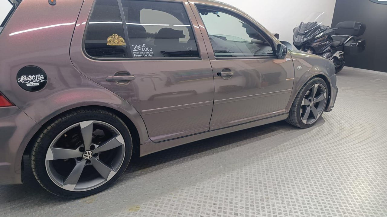 🔥0796 MINIGONNE ADATTO PER VW GOLF 4 GREZZE 3 e 5 porte🔥