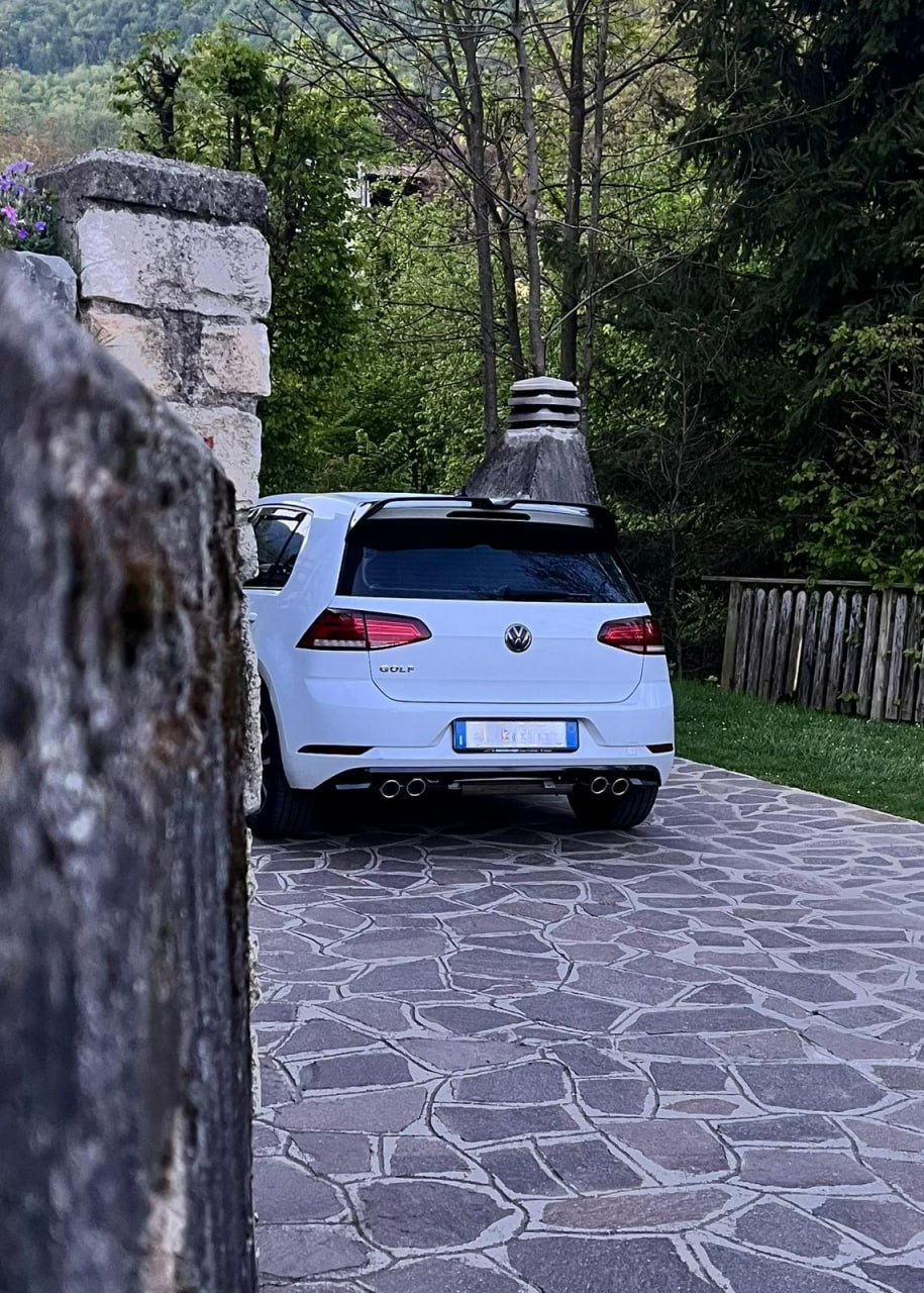 DIFFUSORE ADATTO PER VW GOLF 7.5 LOOK RLINE TERMINALI 2+2 (LISCIO)