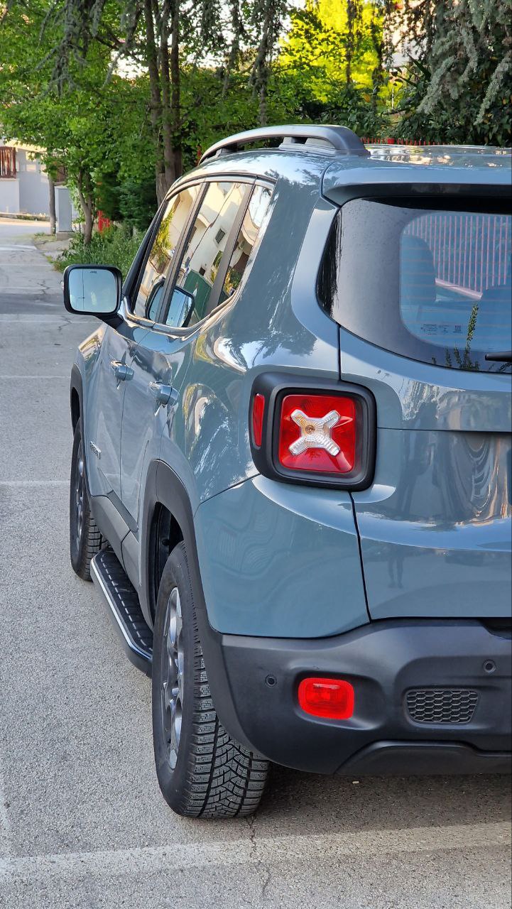 PEDANE LATERALI ADATTE PER JEEP RENEGADE DESIGN SPORTIV LOOK NERO