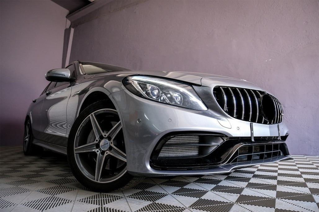 PARAURTI ANTERIORE ADATTO PER MERCEDES-BENZ CLASSE C W205 2019-2021 LOOK C63