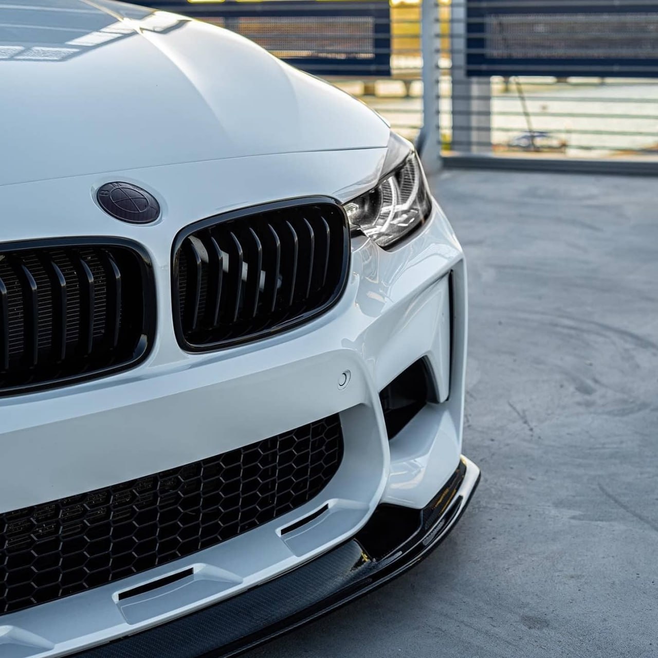 Paraurti anteriore adatto per BMW f30 look evo 11-19 senza splitter