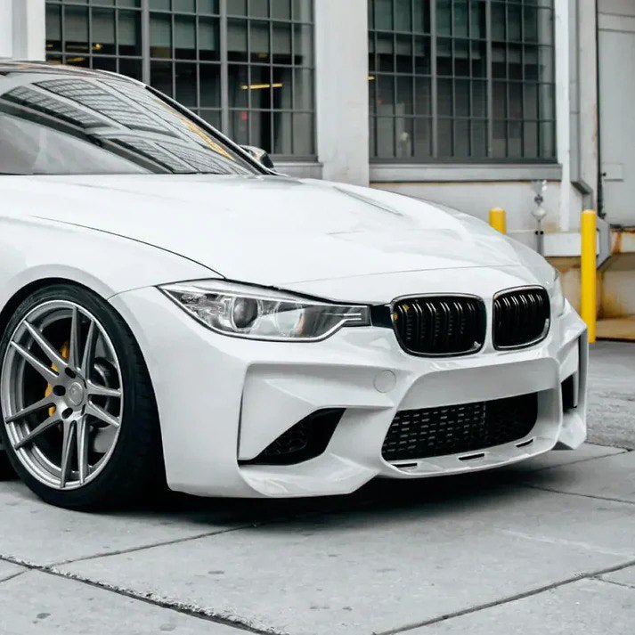Paraurti anteriore adatto per BMW f30 look evo 11-19 senza splitter