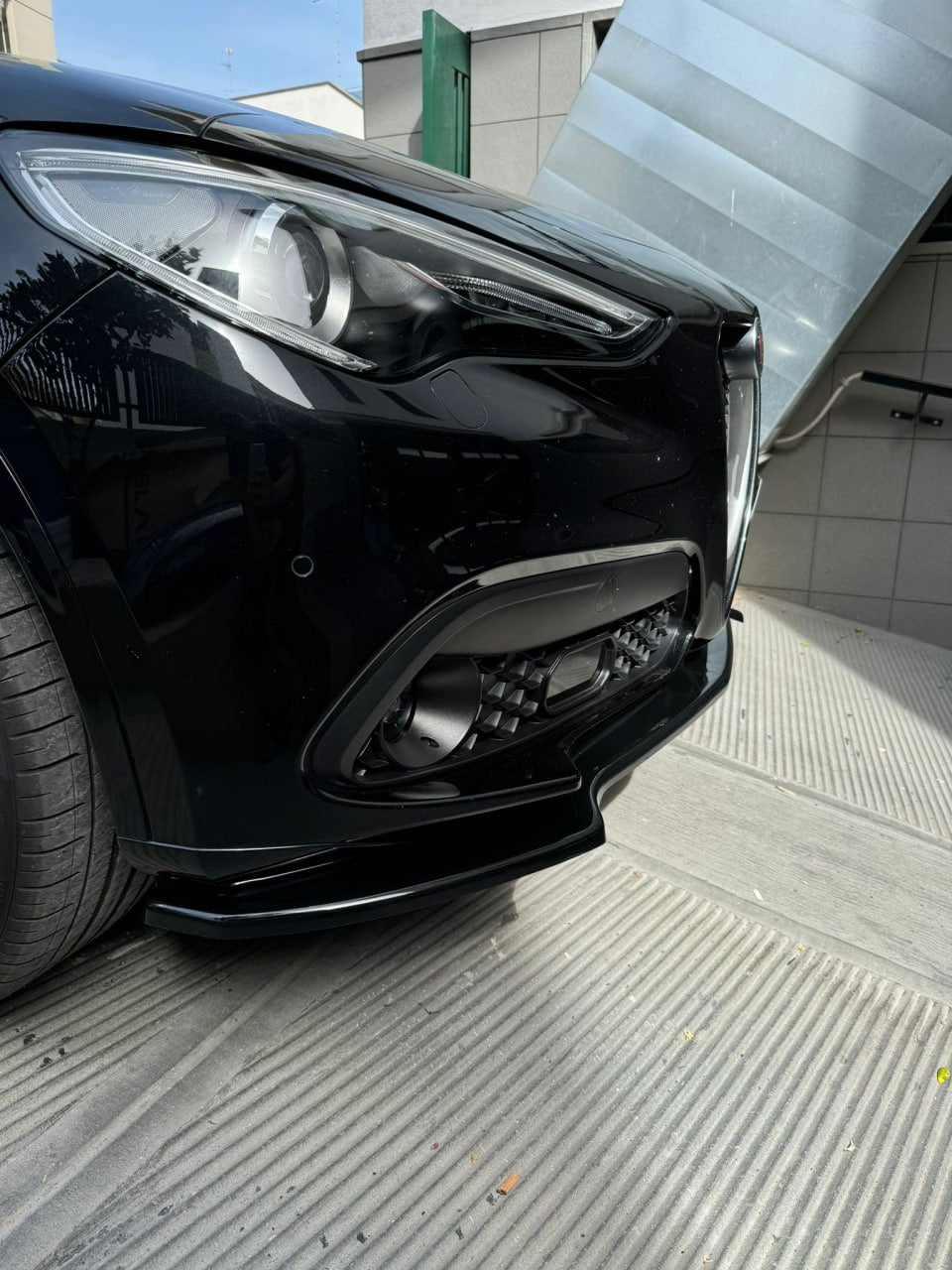 SPLITTER ADATTO PER ALFA ROMEO STELVIO LOOK NERO LUCIDO DESIGN SPORTIVO