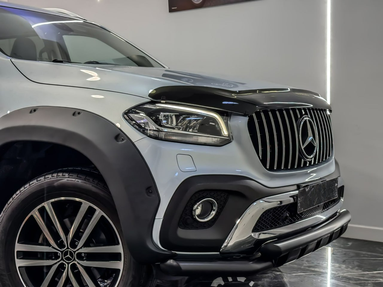 MATT BLACK BULLBAR FOR MERCEDES X CLASS W470 TIGER LOOK TUBULAR STAINLESS STEEL 90MM