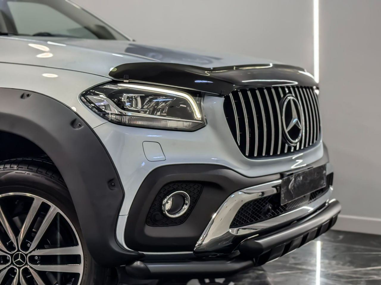 MATT BLACK BULLBAR FOR MERCEDES X CLASS W470 TIGER LOOK TUBULAR STAINLESS STEEL 90MM