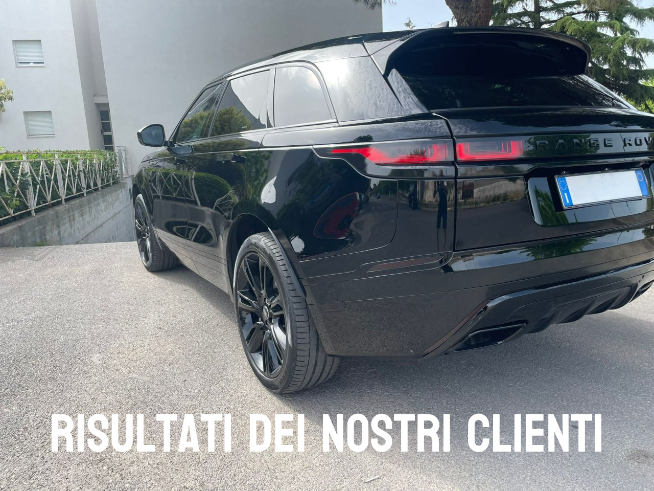DIFFUSORE NERO POSTERIORE ABS TERMINALI INOX CROMATO PER RANGE ROVER VELAR