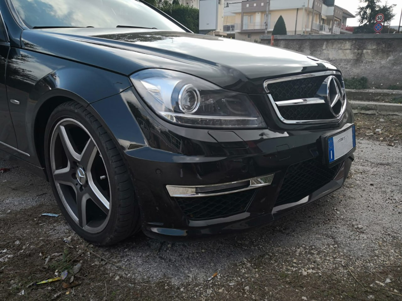 Paraurti adatto per mercedes w204 look AMG