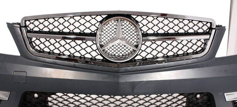 Paraurti adatto per mercedes w204 look AMG