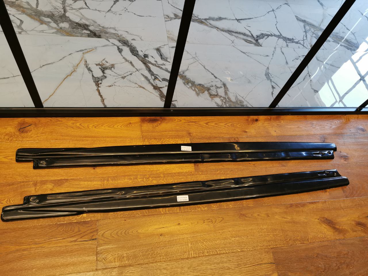 SOTTO MINIGONNE ADATTE PER CUPRA FORMENTOR 2020+ NERO LUCIDO LOOK SPORTIVO