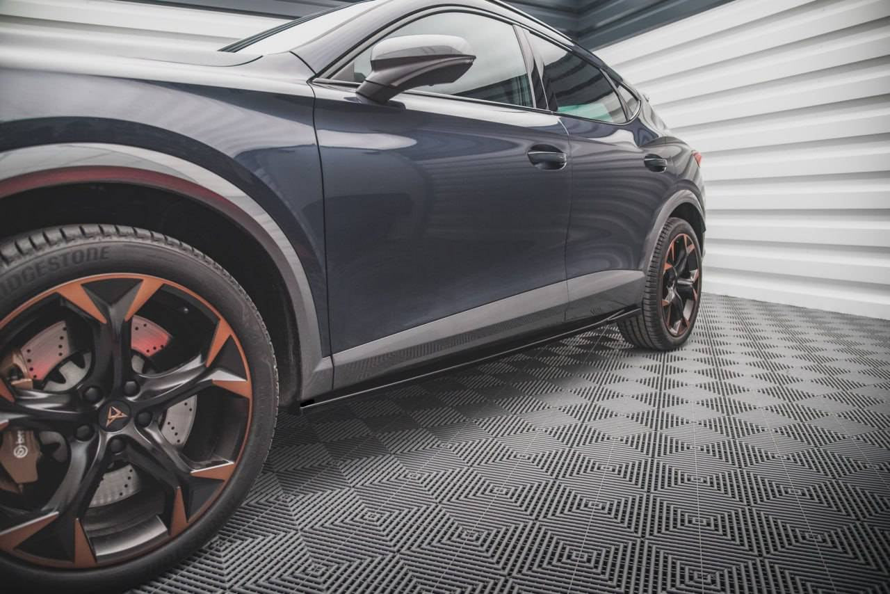 SOTTO MINIGONNE ADATTE PER CUPRA FORMENTOR 2020+ NERO LUCIDO LOOK SPORTIVO
