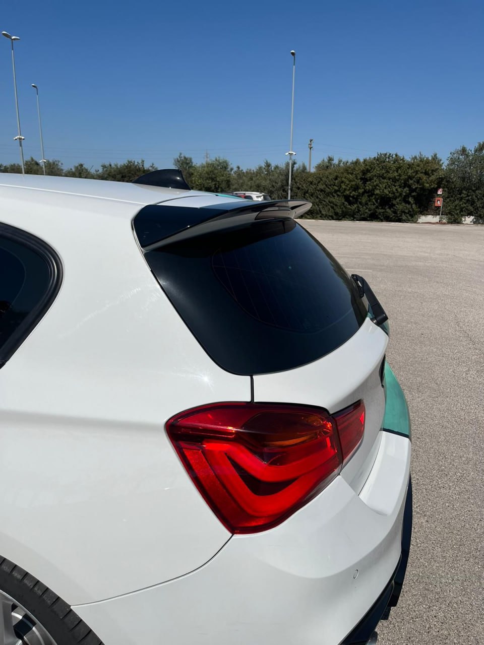 SPOILER POSTERIORE SUL TETTO BMW SERIE 1 F20 F21 2011-2019 NERO LUCIDO